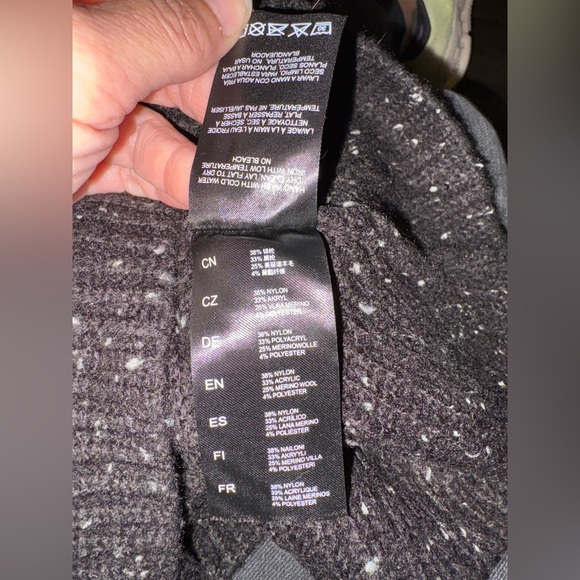 NWT Kuhl Ida Merino‎ blend sweater black/speckle XS - Picture 5 of 8